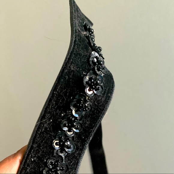 NWOT velvet sequined tie belt